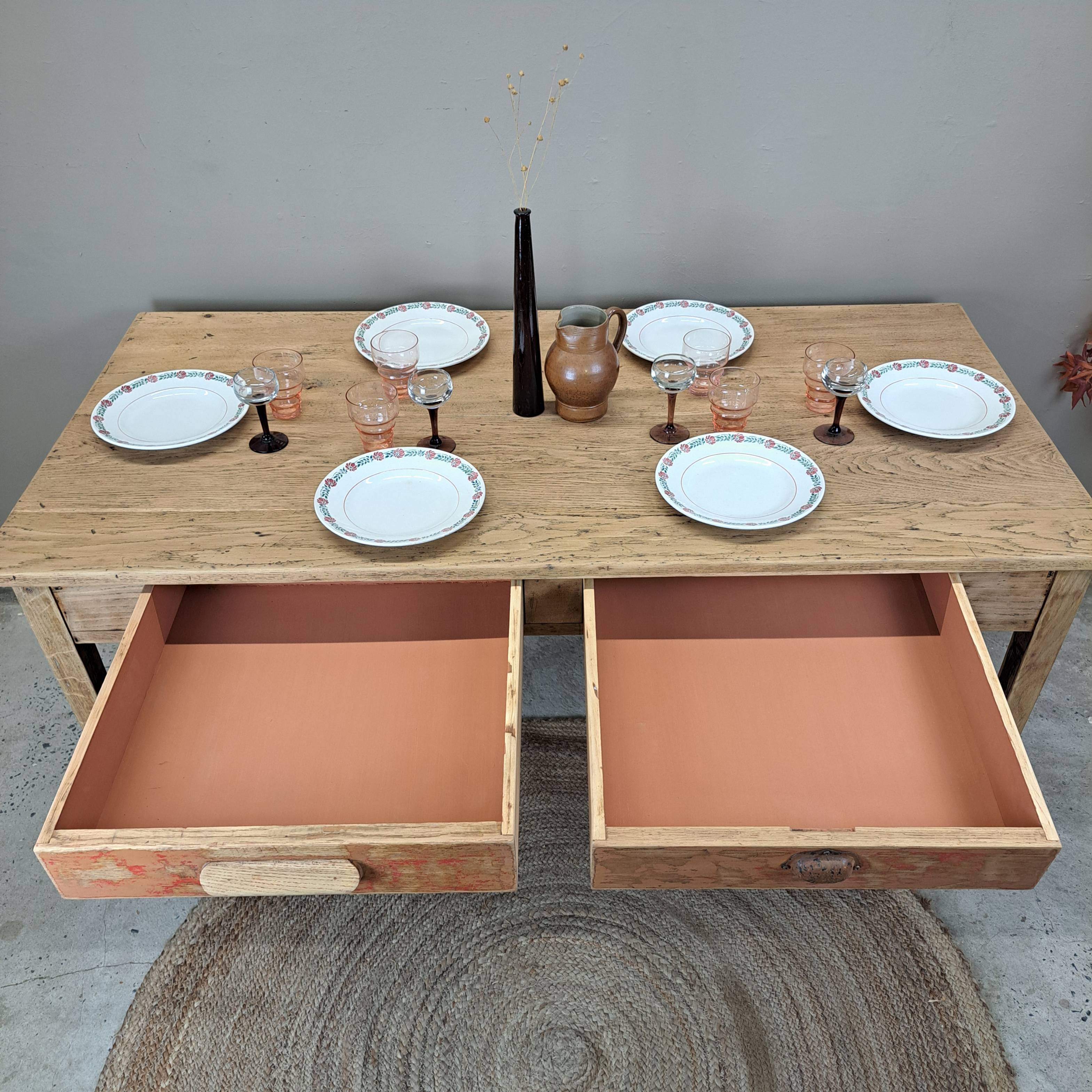 04b7c9bccf9b.jpg TABLE DE CAMPAGNE