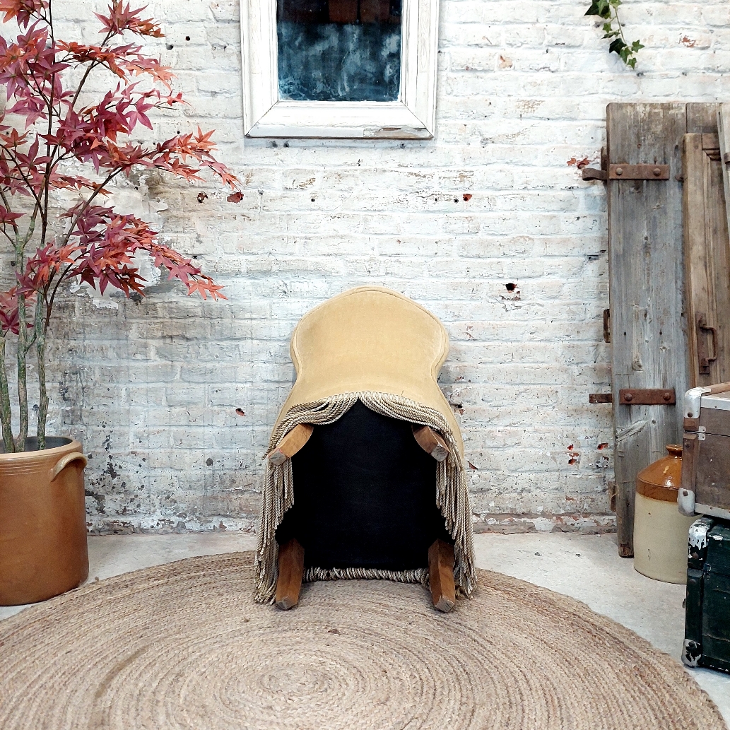 1b7b744869d7.jpg PETIT FAUTEUIL CRAPAUD