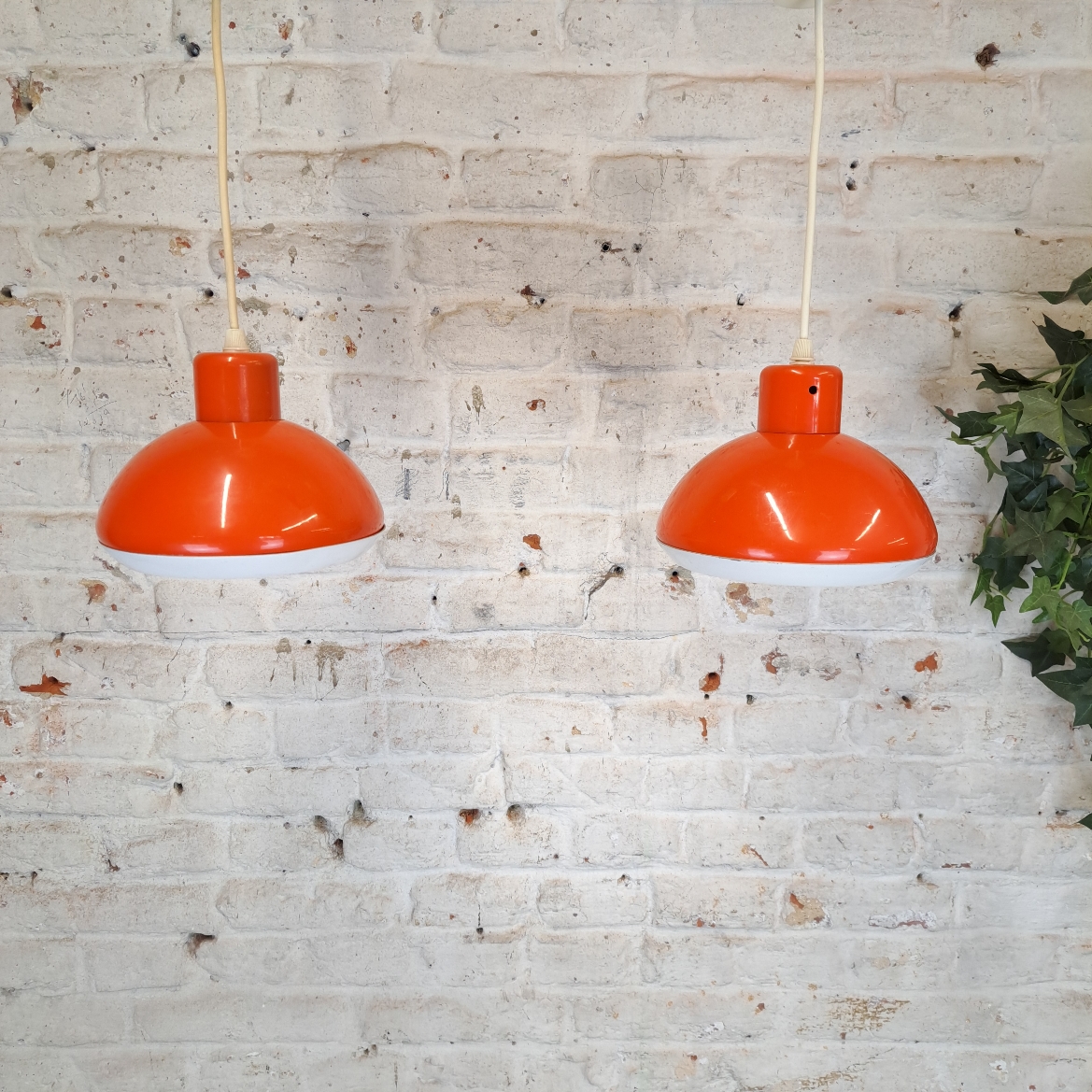 1c11603df53e.jpg Suspensions Orange