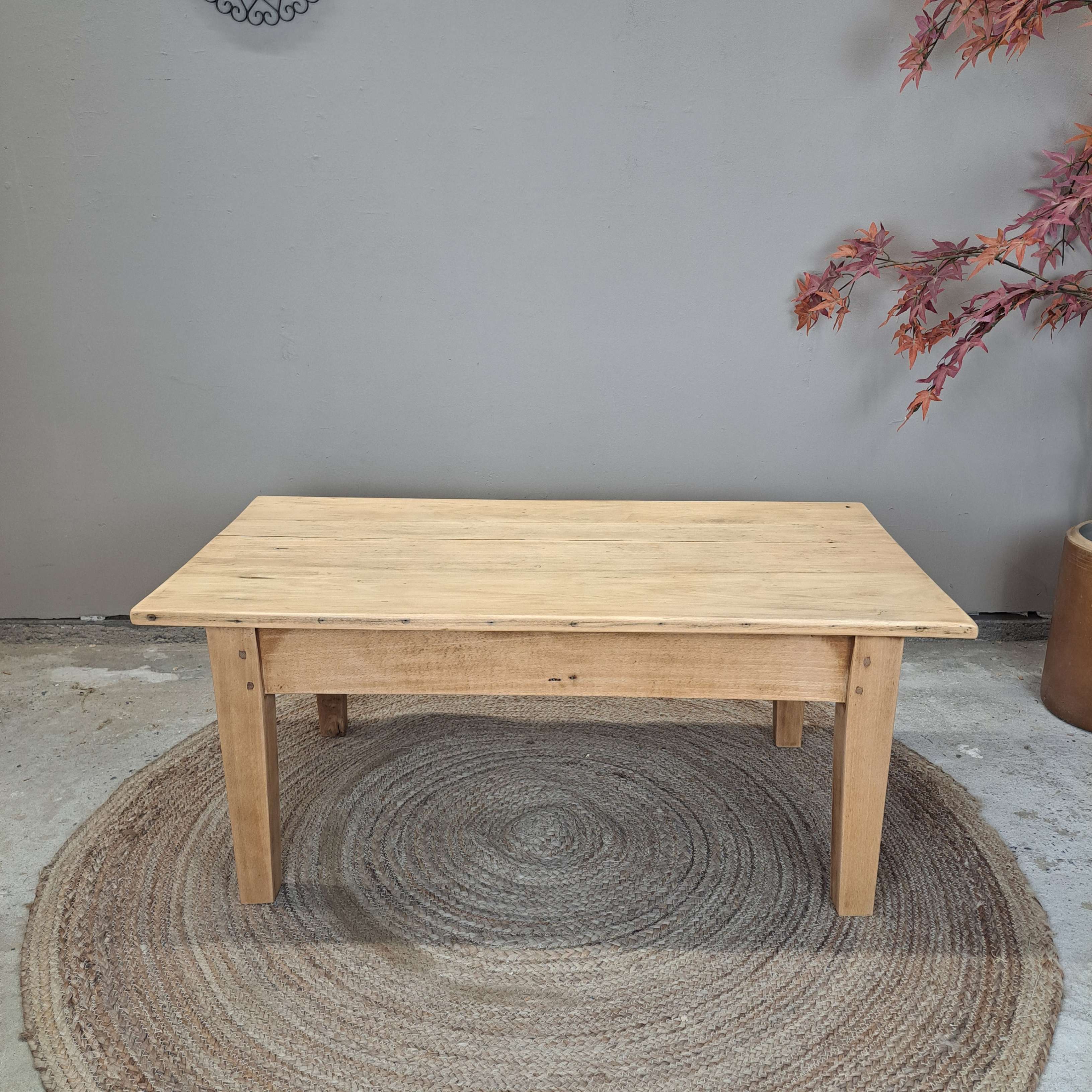21219fc20aed.jpg TABLE BASSE DE FERME