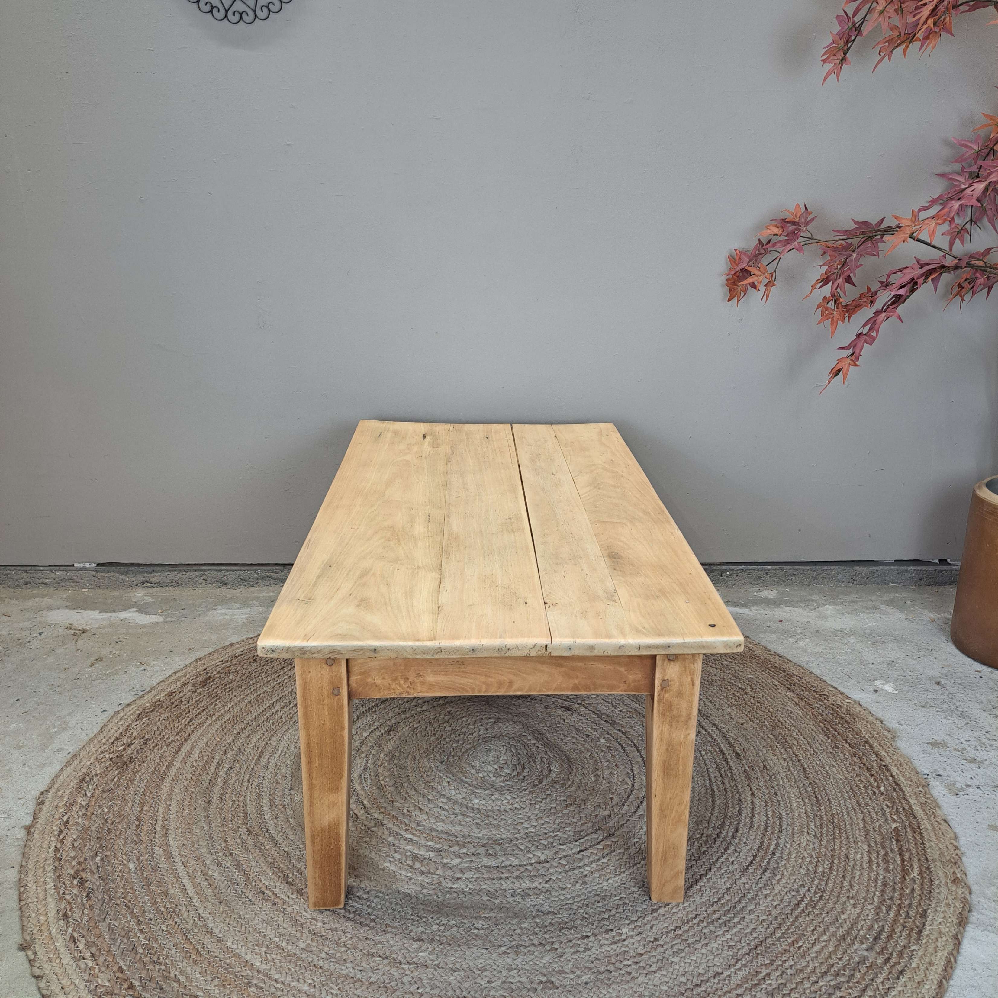 2e9b2296d84f.jpg TABLE BASSE DE FERME