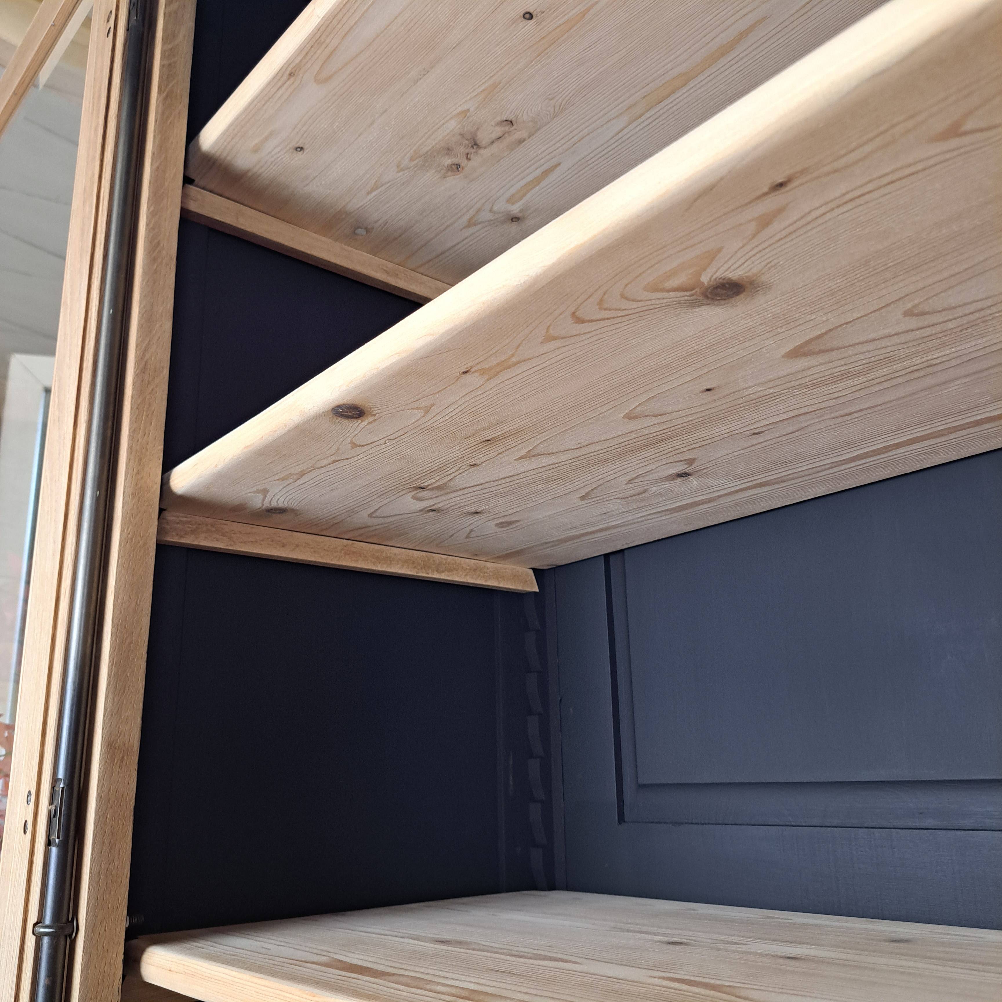 2ed4e31ccdc3.jpg ARMOIRE VITREE