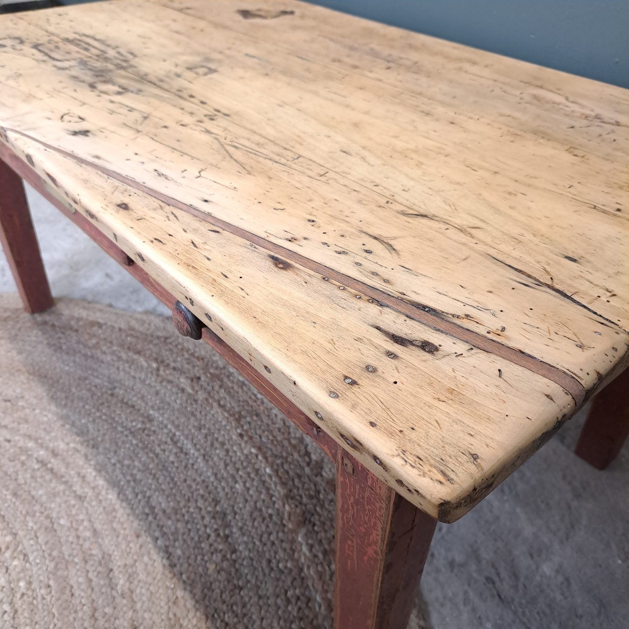 421239bb2891.jpg Table Basse