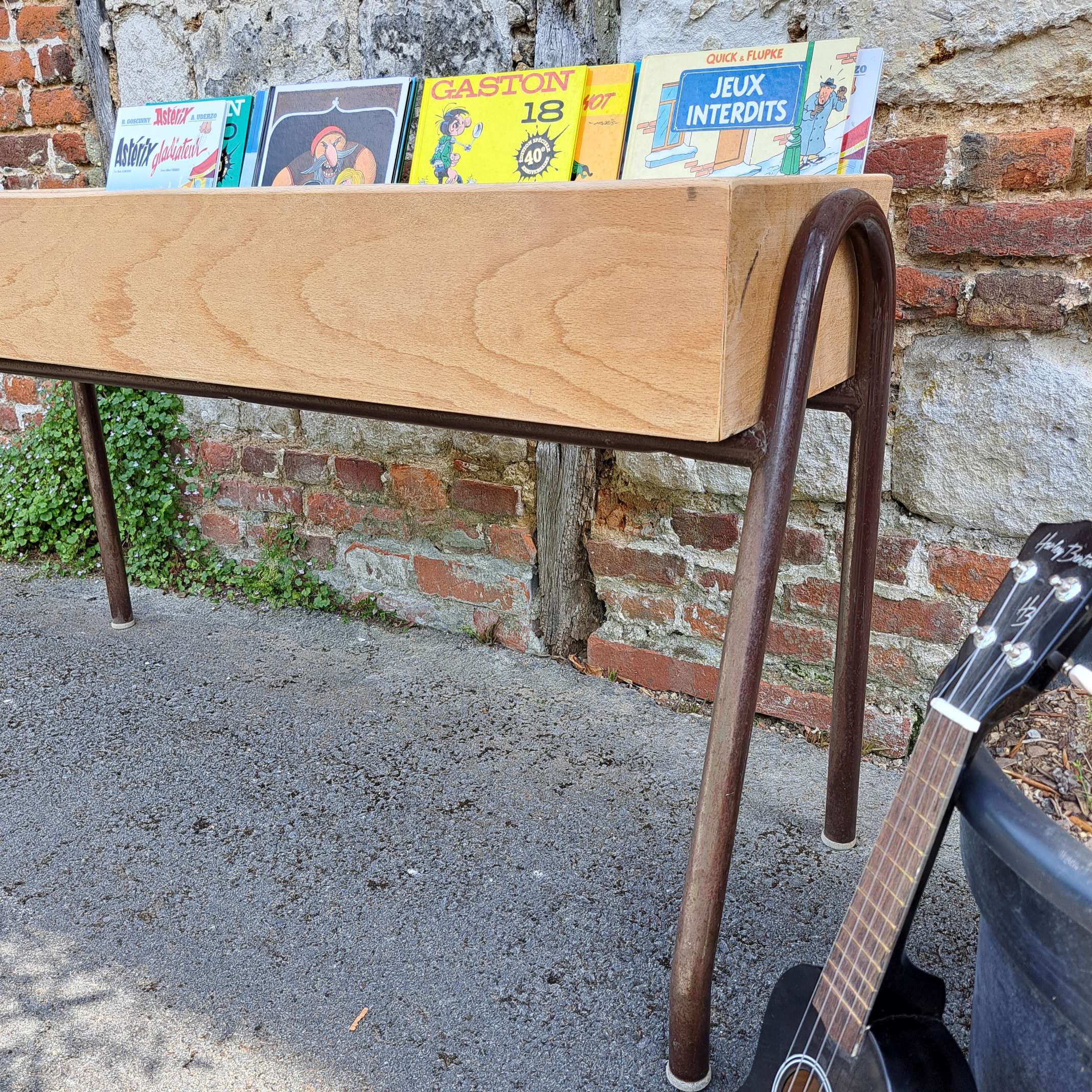 5bad0a4e43d0.jpg Bac à BD et Livres