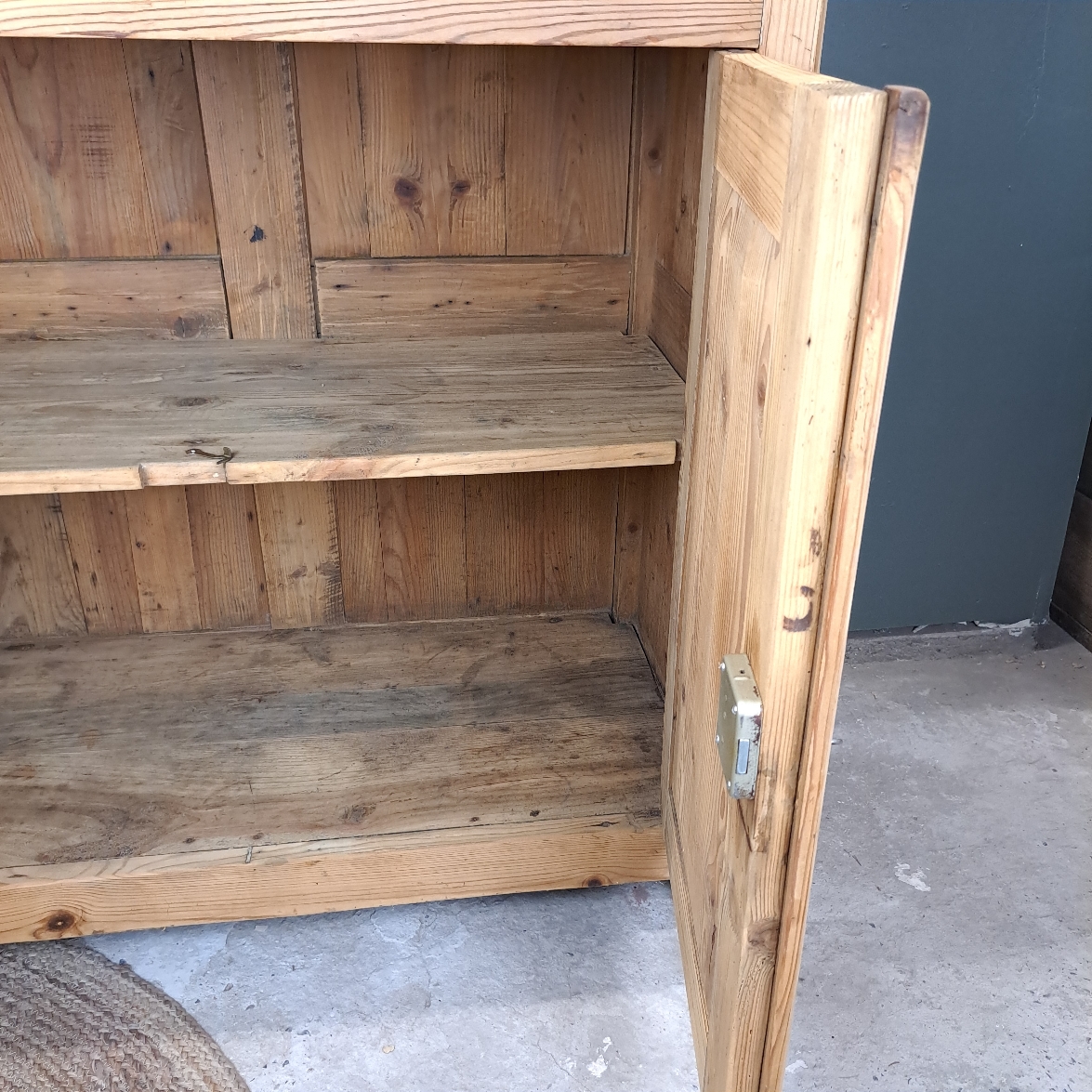 64fc904fbe8e.jpg Buffet Parisien