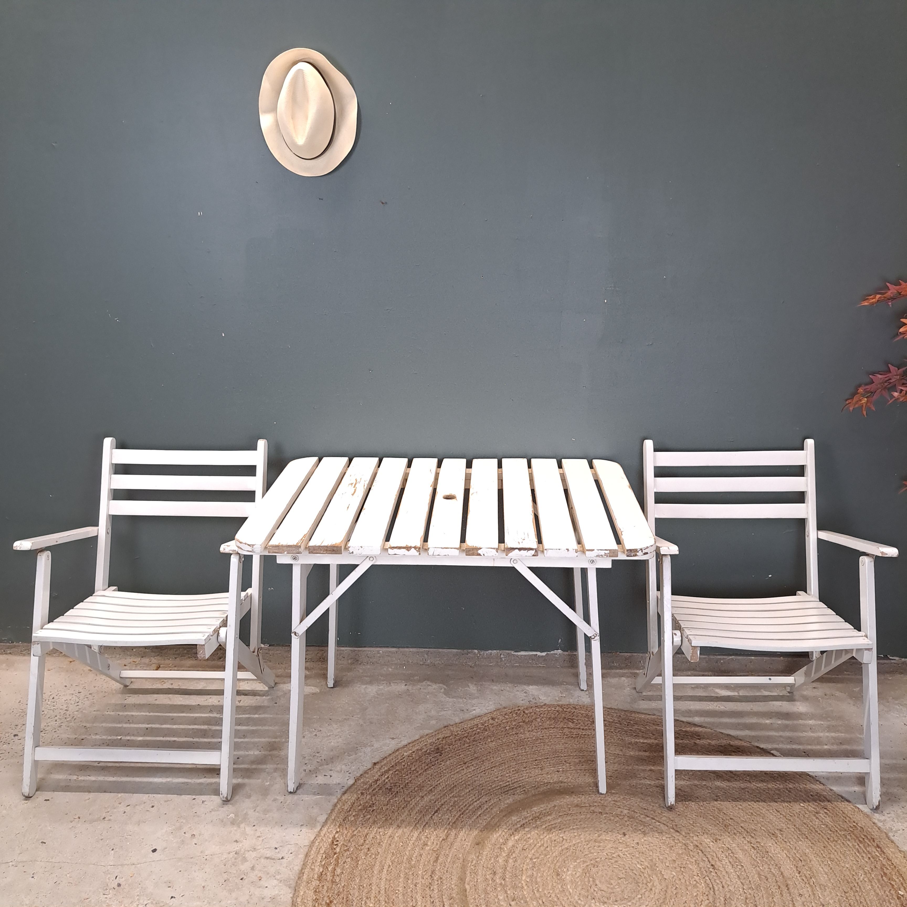 a6c27f9d3bd7.jpg SALON DE JARDIN