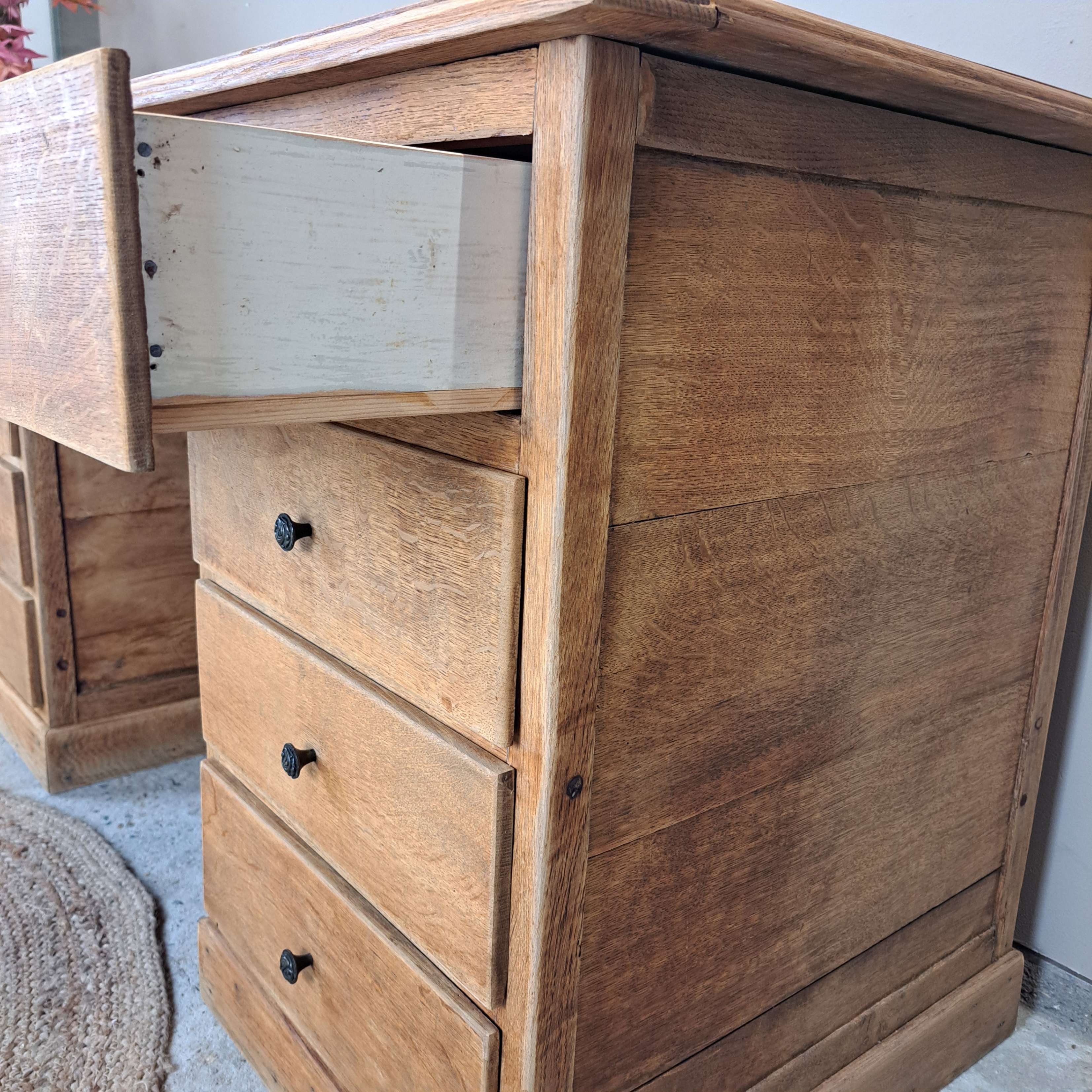 ebb5d9f5a656.jpg Ancien bureau artisanal