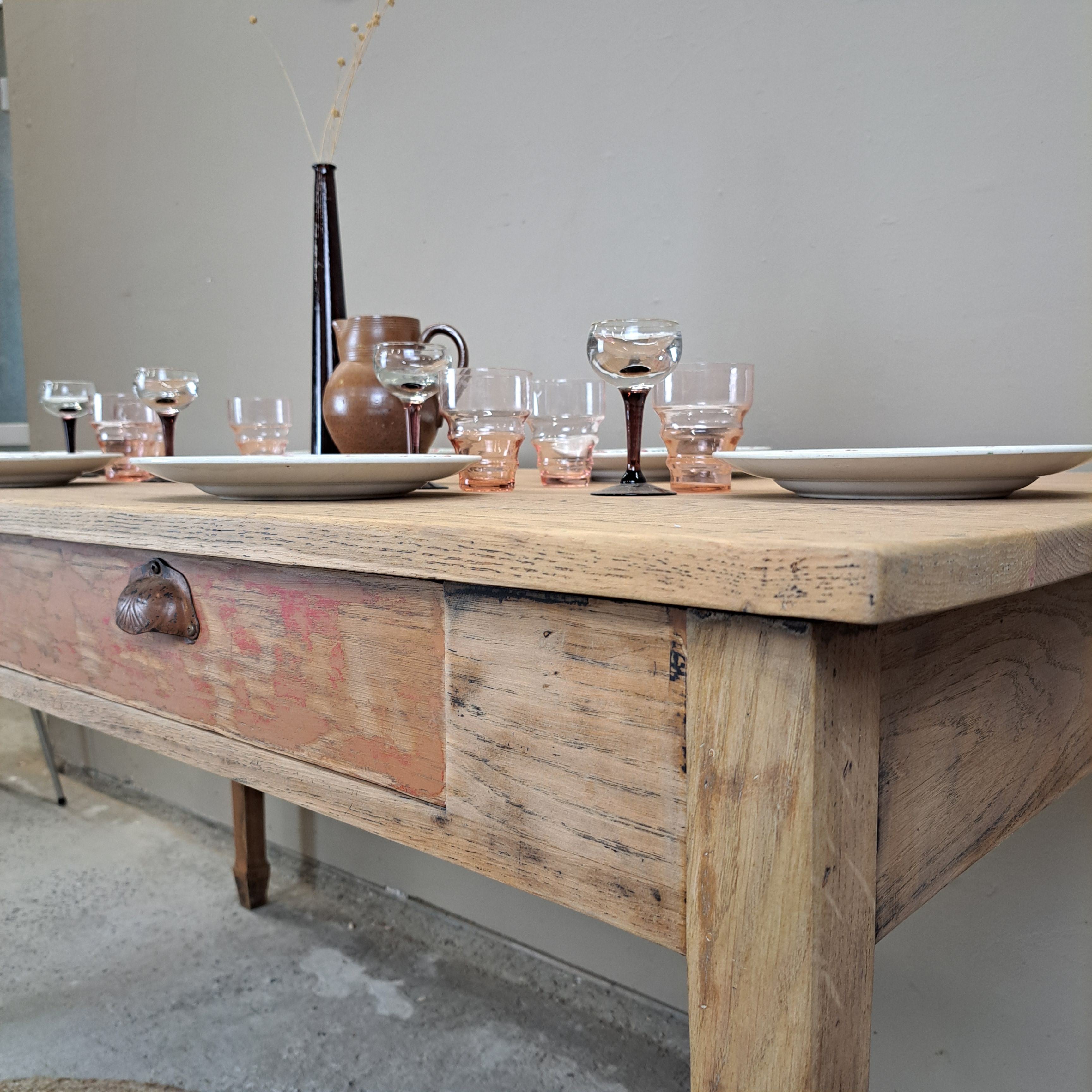 ecaa8cd7aea8.jpg TABLE DE CAMPAGNE