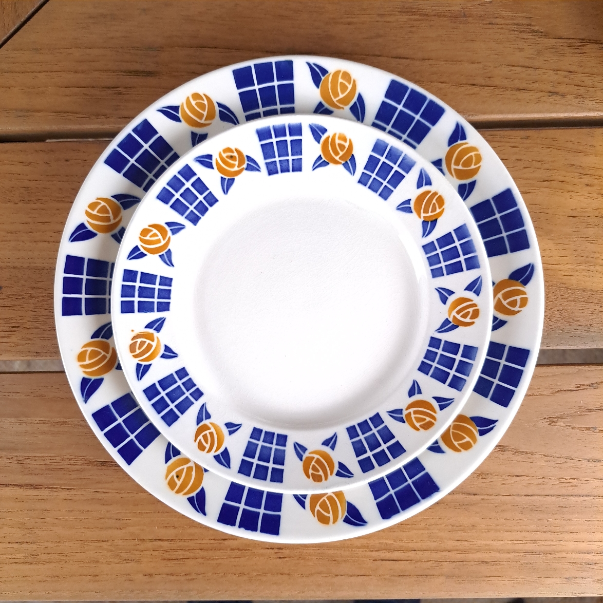 fe697f8dc8e6.jpg ASSIETTES BADONVILLER